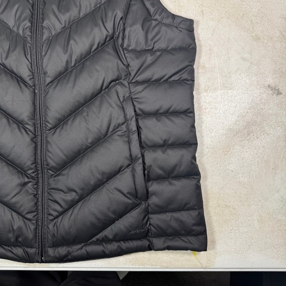 The North Face Women's 550 Down Puffer Vest Black Size Medium - Picture 4 of 16